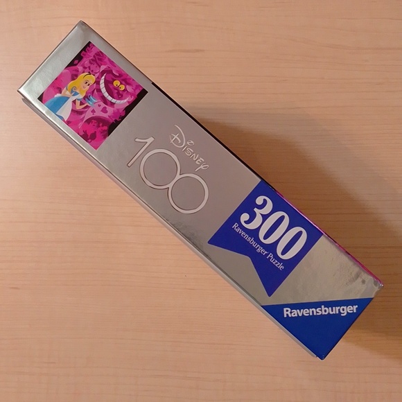 Disney Alice in Wonderland Ravensburger 300 pc jigsaw puzzle - Picture 7 of 7